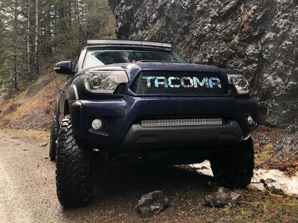2005-2015 Toyota Tacoma 32" Lower Bumper Flush LED Light Bar Brackets/Combo - Cali Raised LED