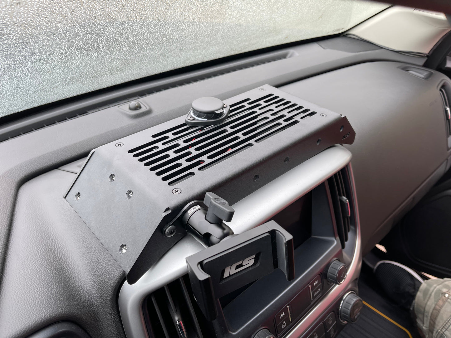 2015-2023 Chevy Colorado/GMC Canyon Dash Mount (Bose compatible) kit